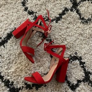 The prettiest red thick heels ever !!!